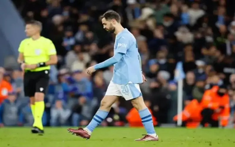 “إنه لاعب لا يُتاح بسهولة”.. روبيرتو مارتينيز يعلق على شائعات انتقال برناردو سيلفا لـ برشلونة
